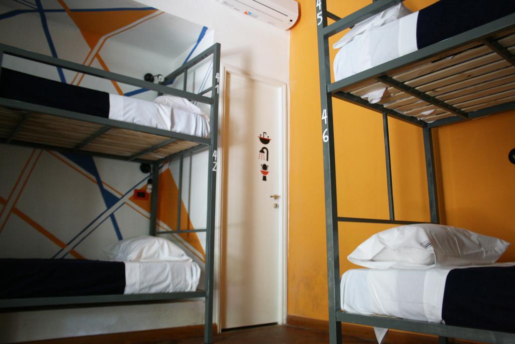 Antonieta Hostal
